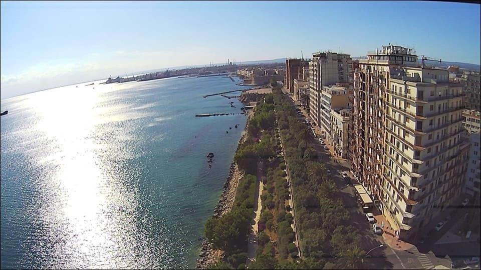 Suite Al Mare Таранто Екстериор снимка