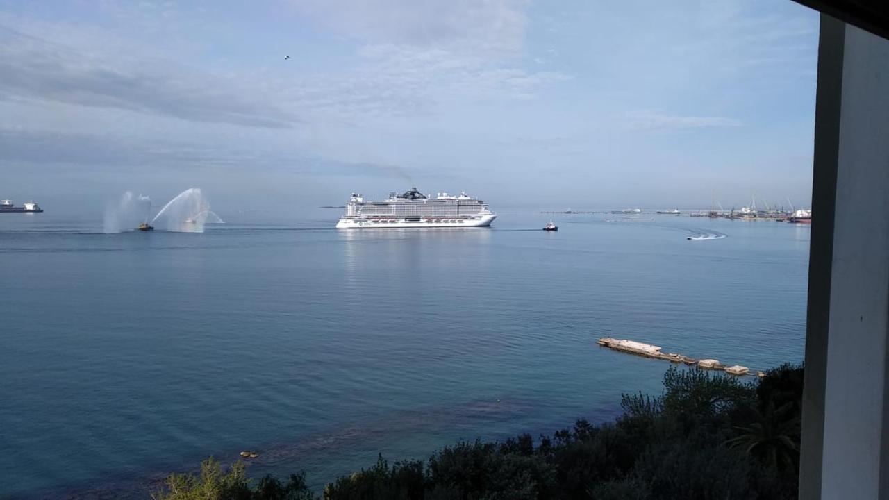Suite Al Mare Таранто Екстериор снимка